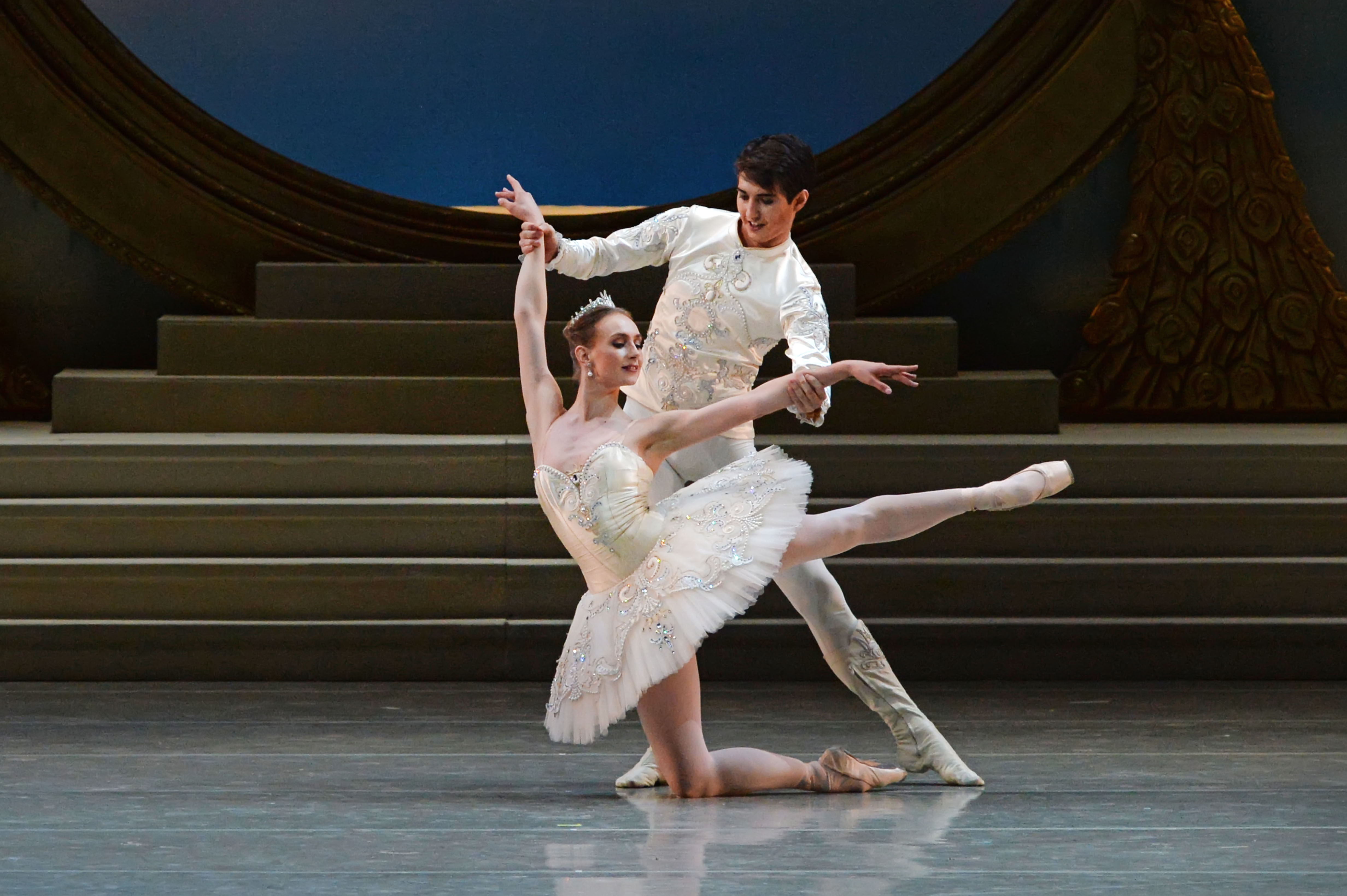 Поздравляем артистов балета с дебютами в апрельских спектаклях! - НОВАТ - фото №9